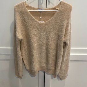 Fate Women's V-Neck Sweater in Cream